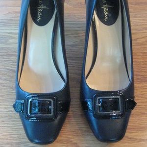 Cole Haan/Nike Air Black Leather Pumps